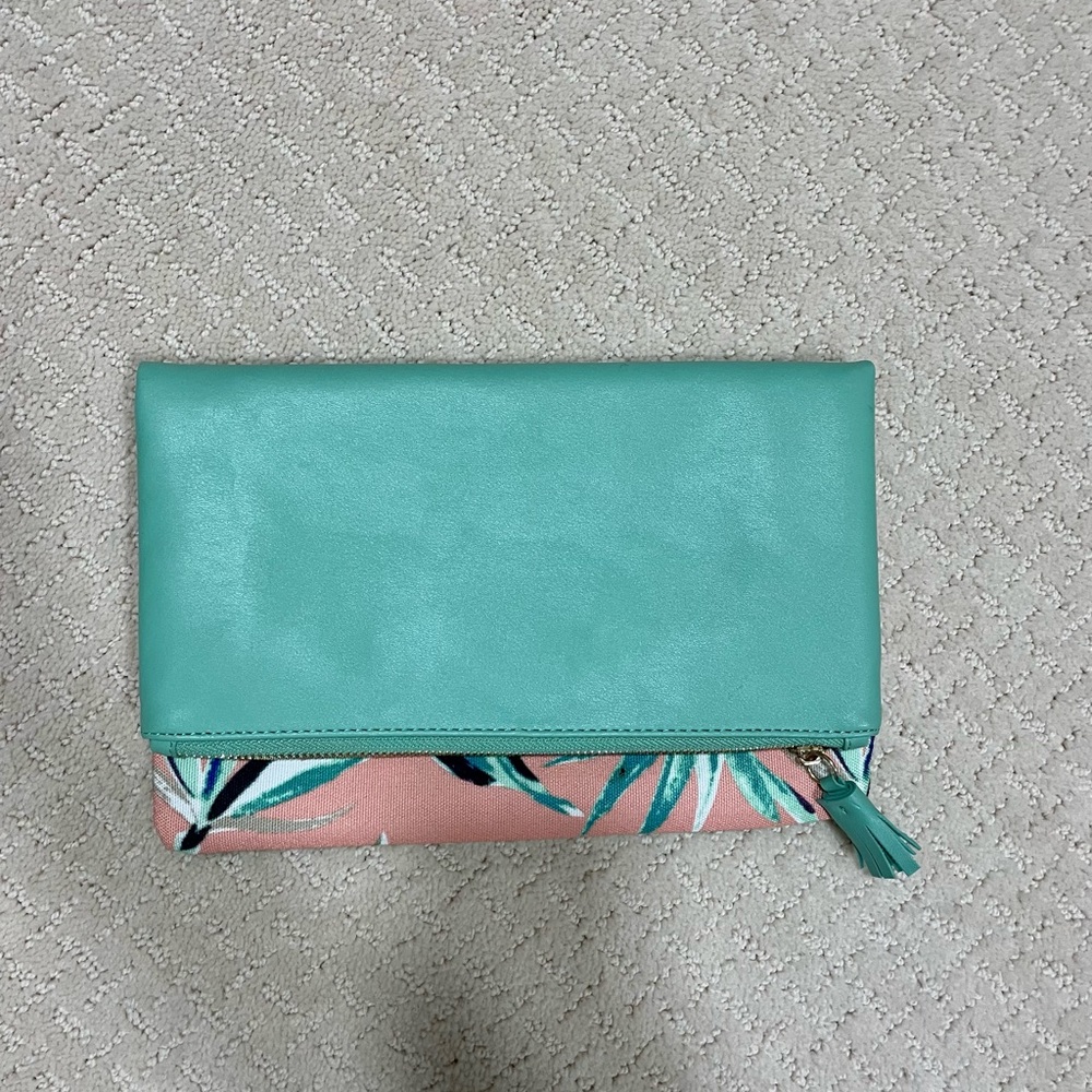 Clutch purse